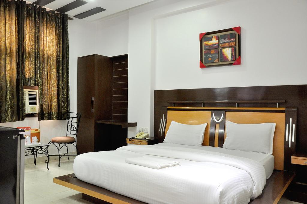 Adb Rooms Hotel Indo Continental Nueva Delhi Exterior foto